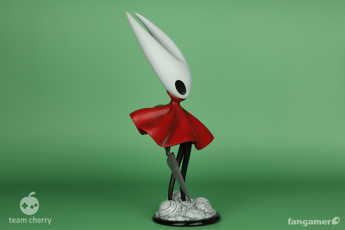 Hornet Resin Statue