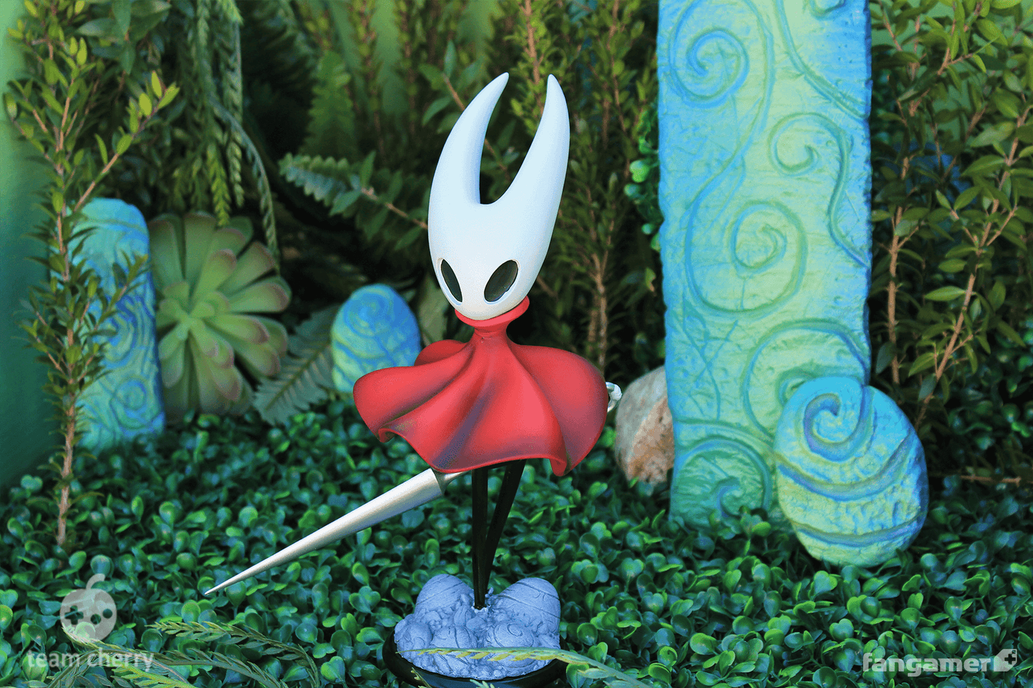 Hornet Resin Statue