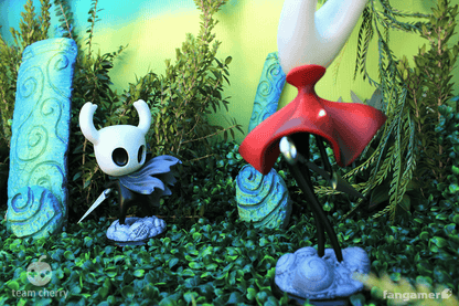 Hornet Resin Statue