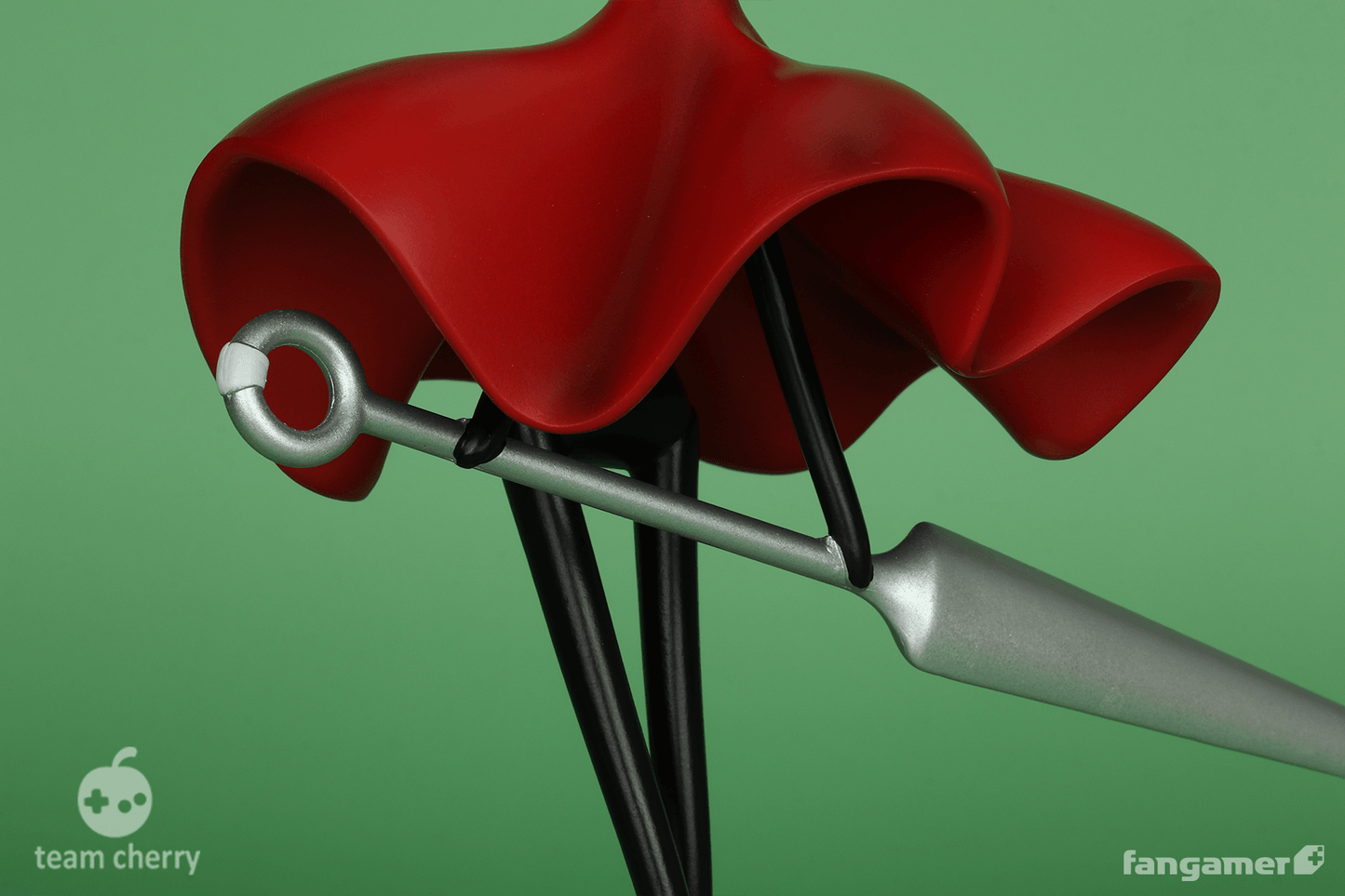 Hornet Resin Statue