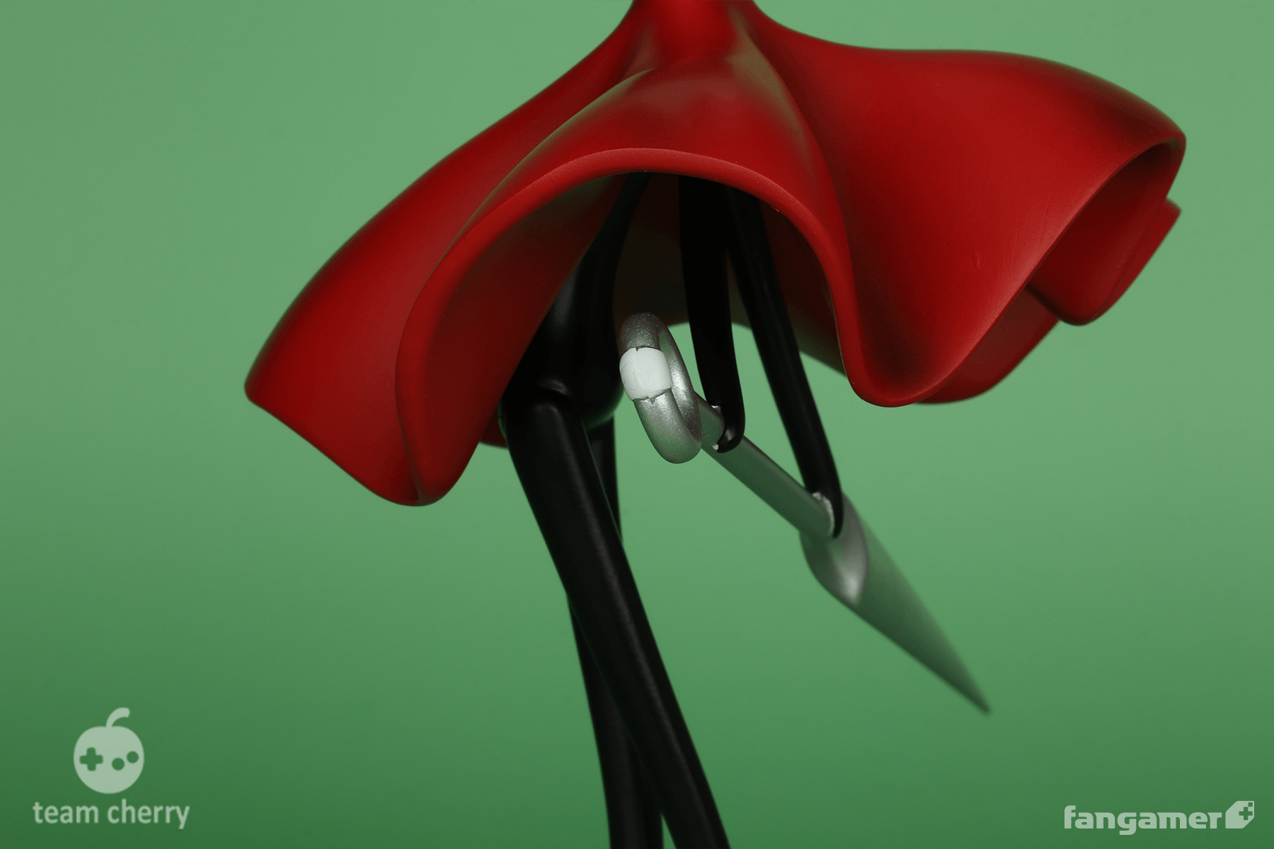 Hornet Resin Statue
