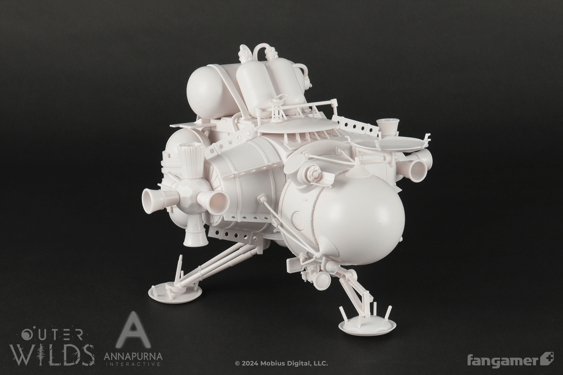 Hearthian Lander Model Kit