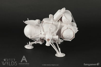 Hearthian Lander Model Kit