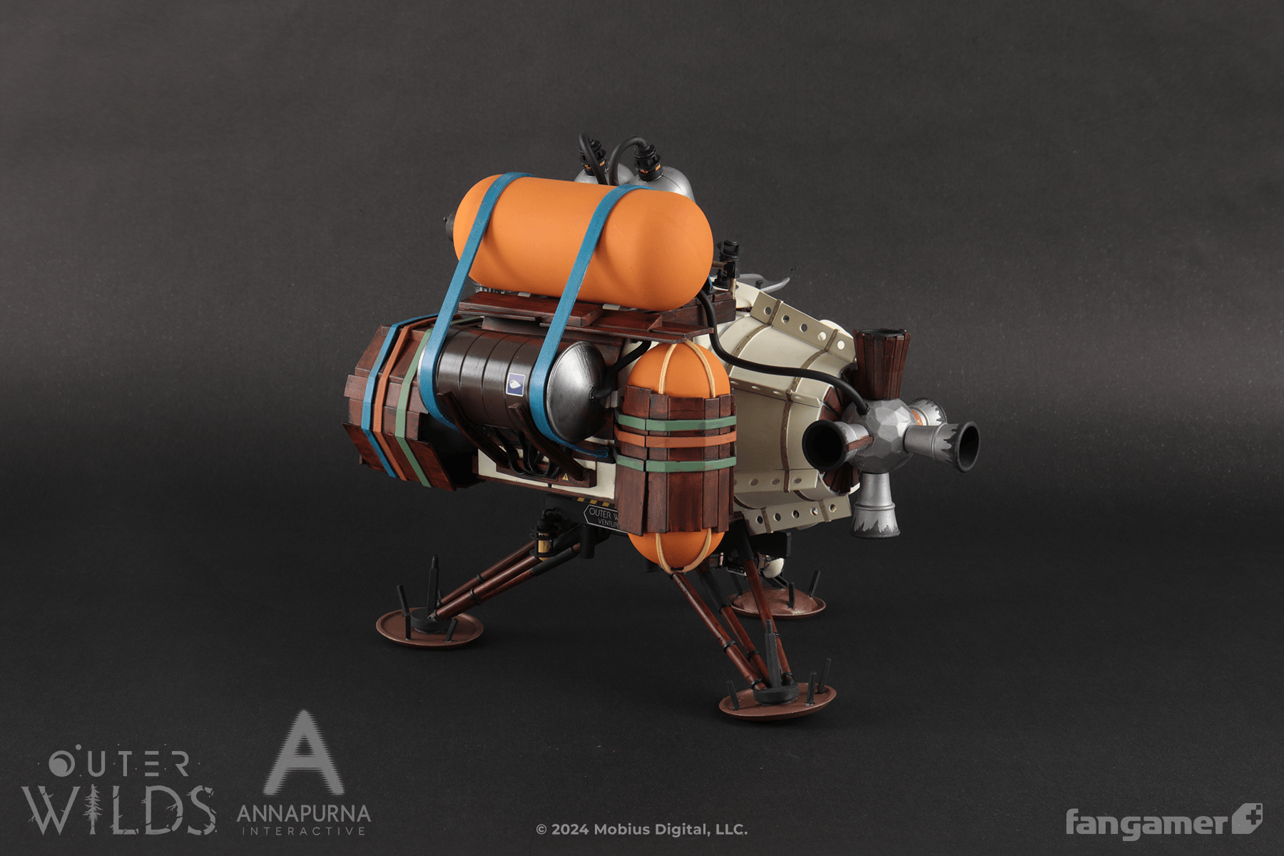Hearthian Lander Model Kit