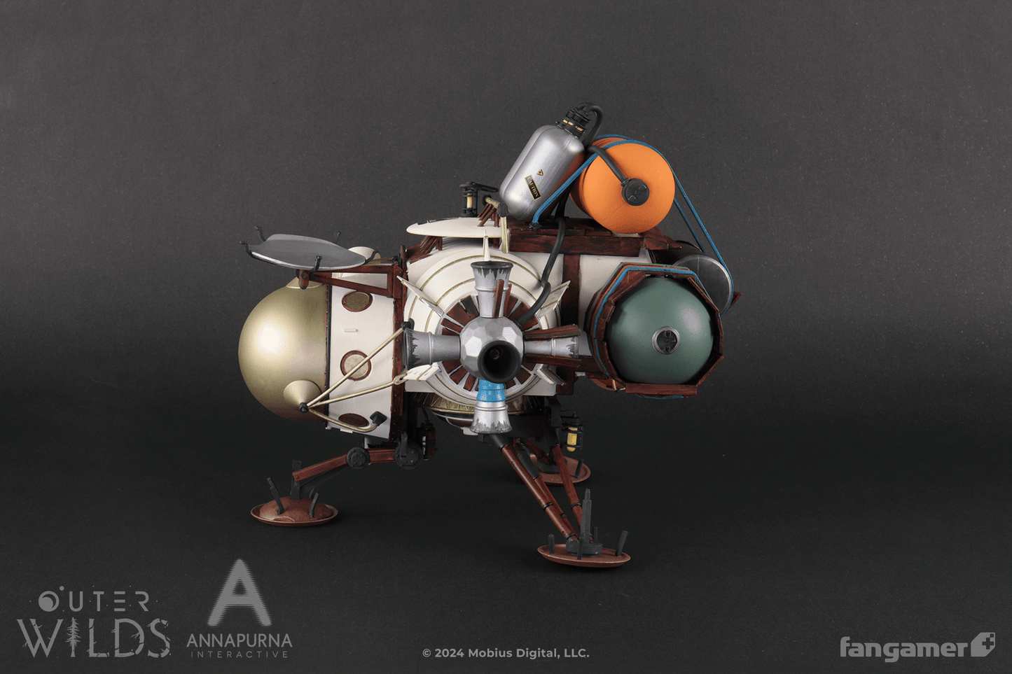 Hearthian Lander Model Kit