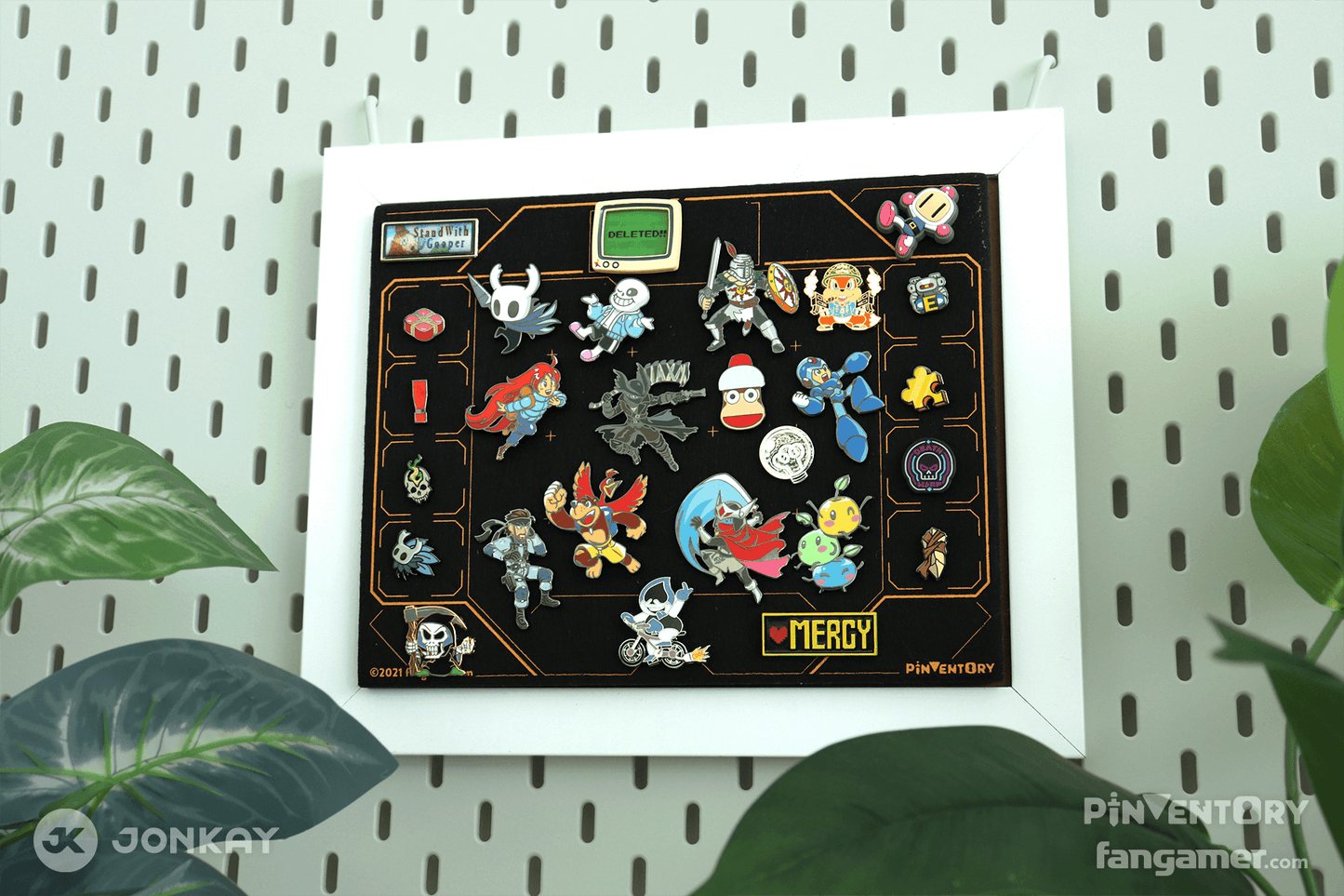 Quest Gear Pinboard