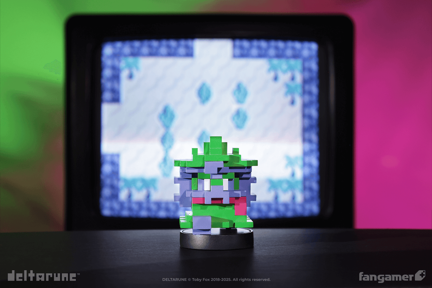 HERO_SCARF Figurine